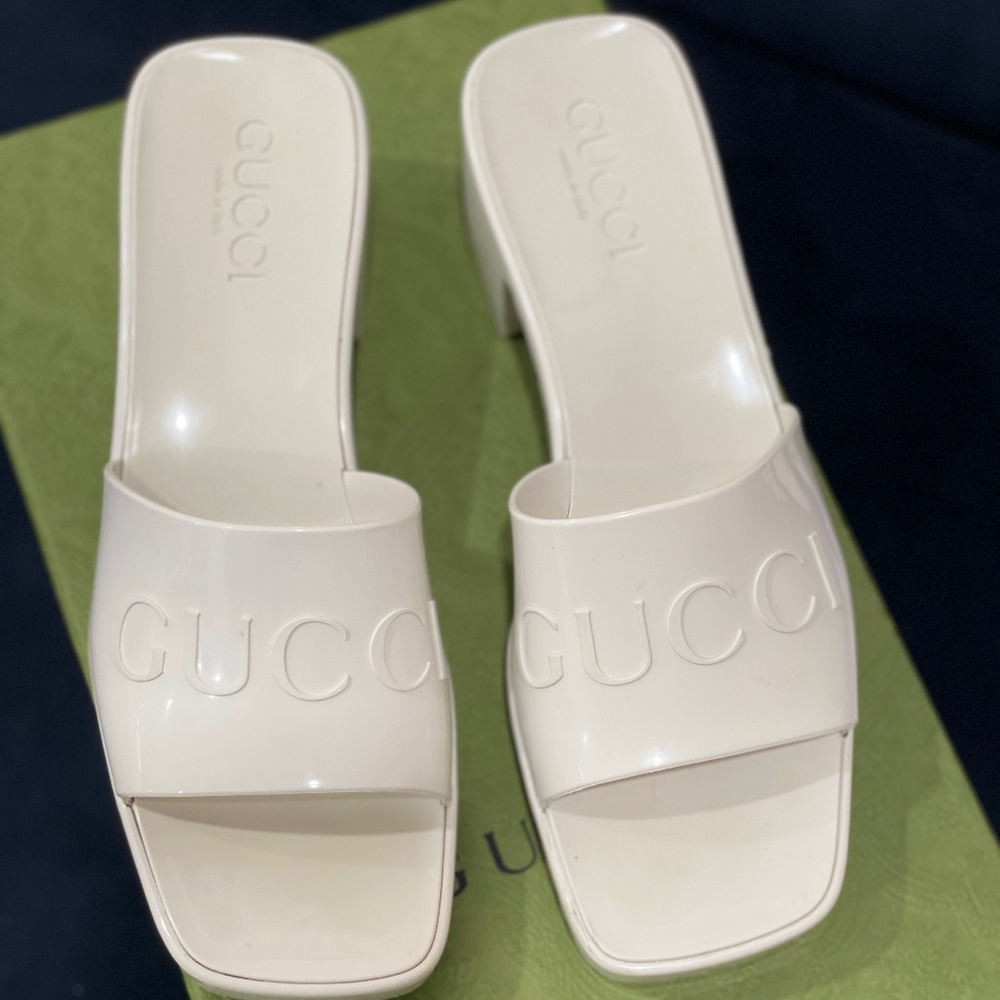 Gucci Slides (Women)